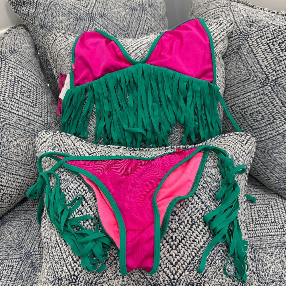 DOLL Two-Piece Bikini – Size M